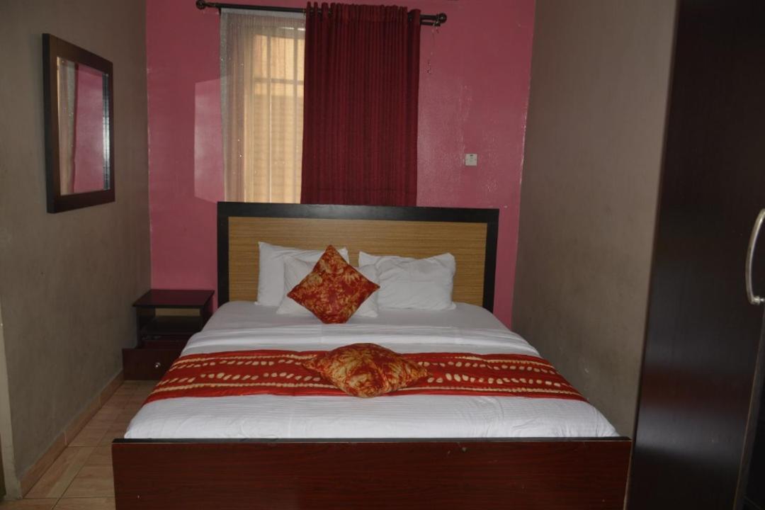 Esporta Suites Yaba Lagos Exteriér fotografie
