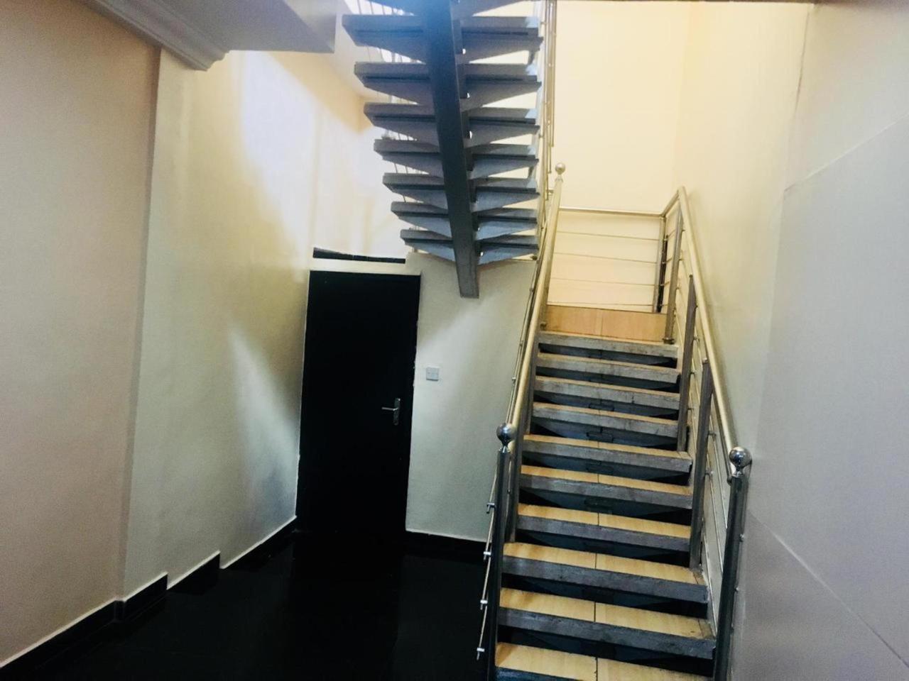 Esporta Suites Yaba Lagos Exteriér fotografie
